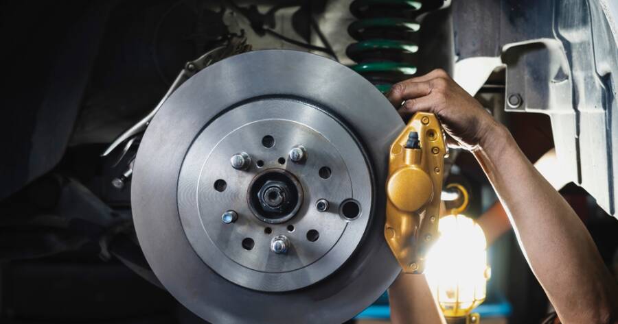 Warning Signs Your Brakes Need Attention